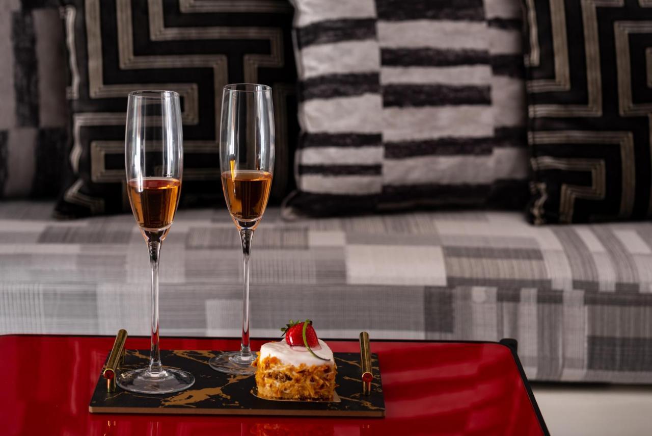 Saint Sin Suites - Adults Only Imerovigli  Ngoại thất bức ảnh