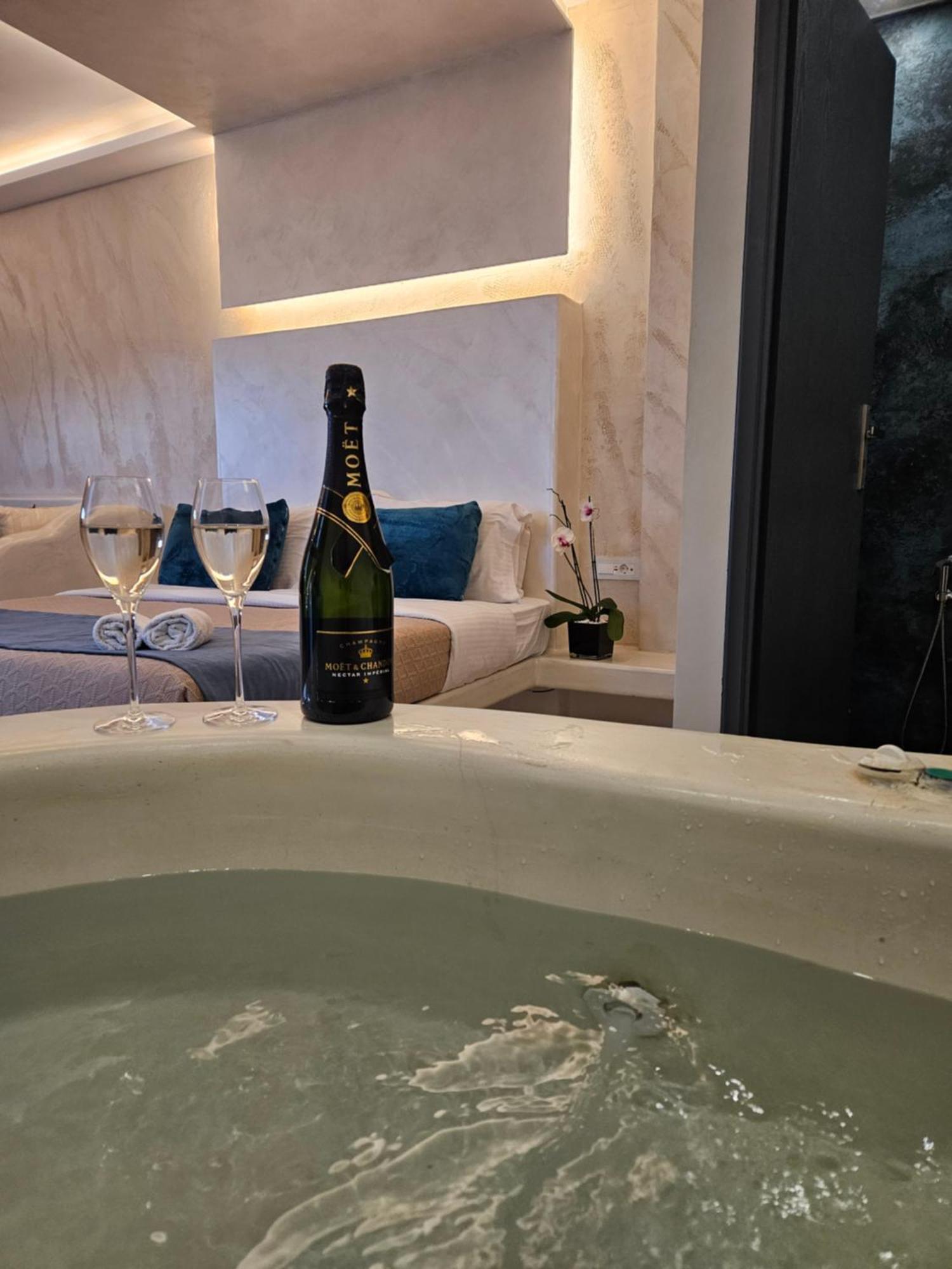 Saint Sin Suites - Adults Only Imerovigli  Ngoại thất bức ảnh